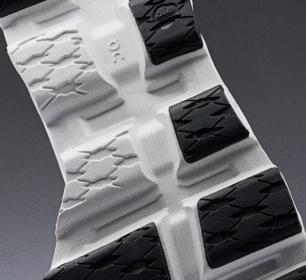 自然に前へ進む足運び設計