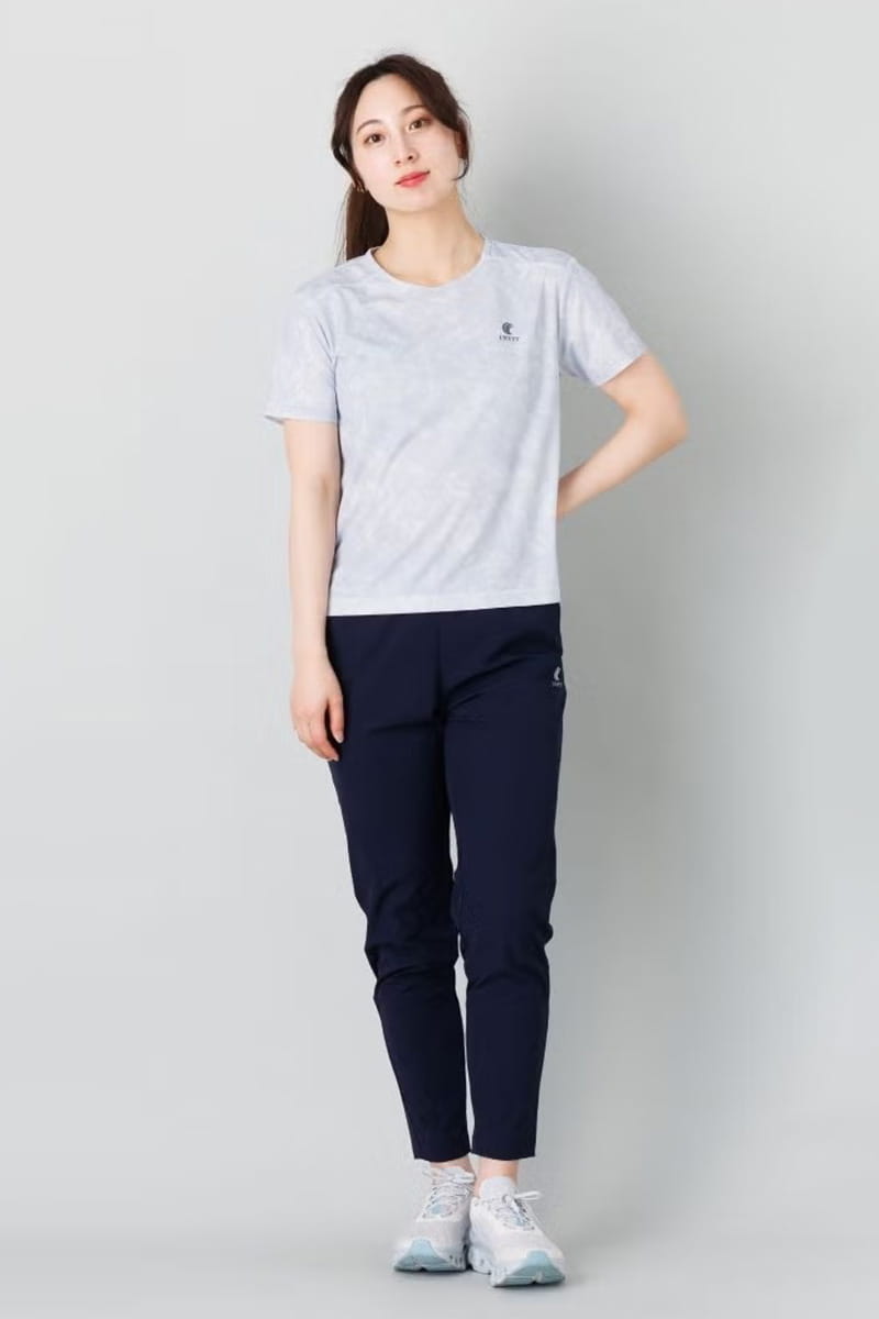 ナイロンストレッチロングパンツ コーデ1