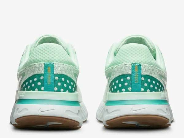 ナイキ NIKE REACT INFINITY RUN FK 3 リアクト インフィニティ ラン