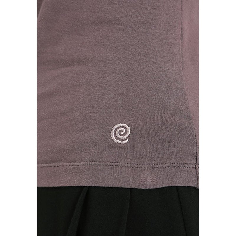 スリアsuriaフィオーレキャミレディースヨガウェアヨギーニヨガピラティストップスキャミキャミソールカップ付き日本製スポーツフィットネススポーツウェアタンクトップおしゃれかわいい定番部屋着ルームウェアSU-B049