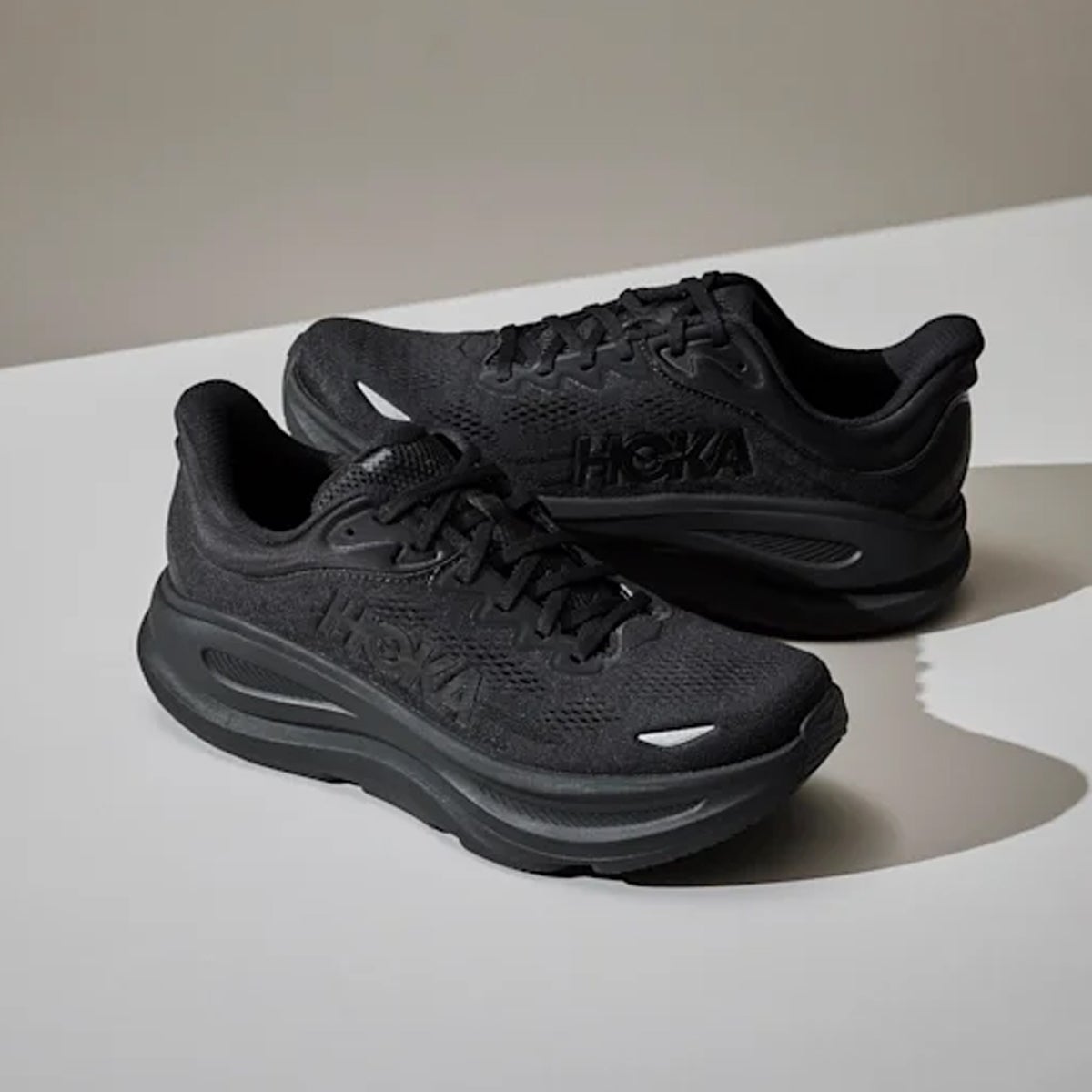 HOKAランニングシューズ ボンダイ 9 ワイド レディス 23.5 ブラック ヨドバシ.com - ホカ HOKA ボンダイ 9 ワイド レディース ランニング