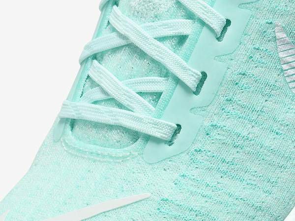 ナイキ NIKE ZOOMX INVINCIBLE RUN FK 3 ズームX インヴィンシブル