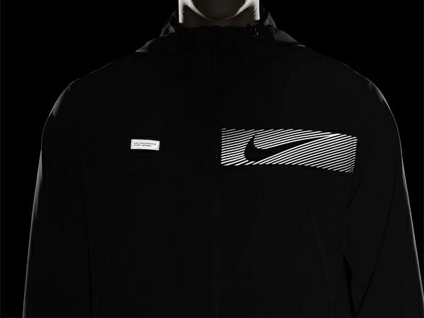 Nike　アンリミテッド フーディ ランニングジャケット　FB8559-010　サイズ：M fb8559-010_01.jpg