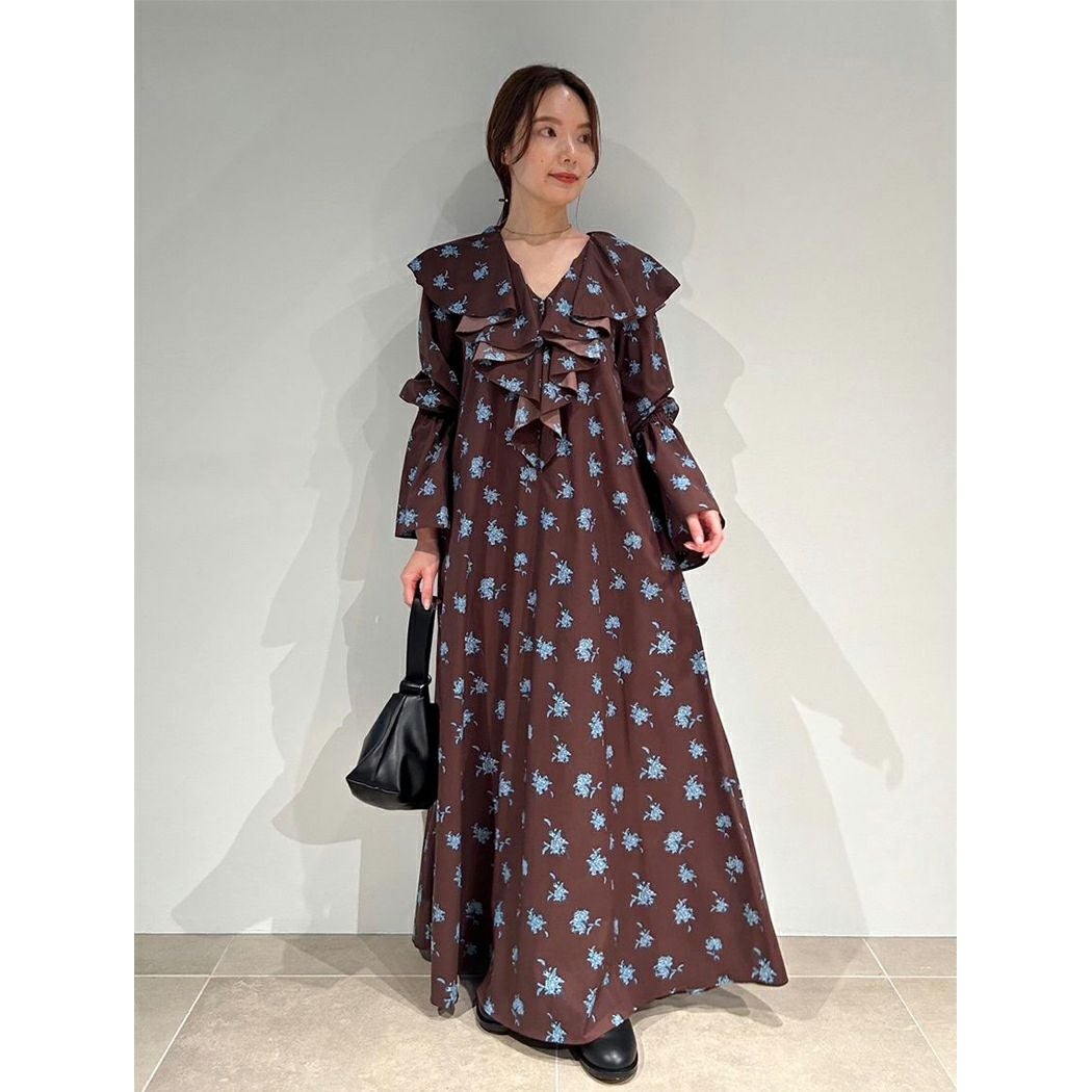 emmi atelier ラッフルカラーワンピース エミ ラッフルカラーワンピース カジュアル ワンピース ベルスリーブ