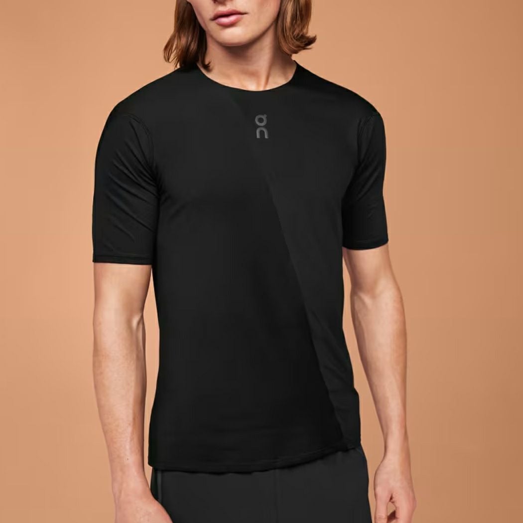 On ULTRA-T サイズM black 000000077302-08.jpg?size=l&w=