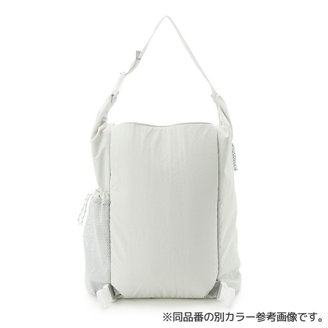 エミ emmi 【emmi×MEGALOS】撥水マルチパーパスバックパック