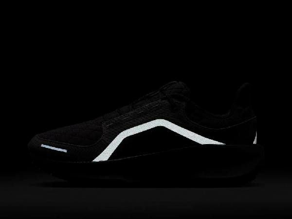ナイキ NIKE AIR WINFLO 11 GTX エア ウィンフロー 11 ゴアテックス