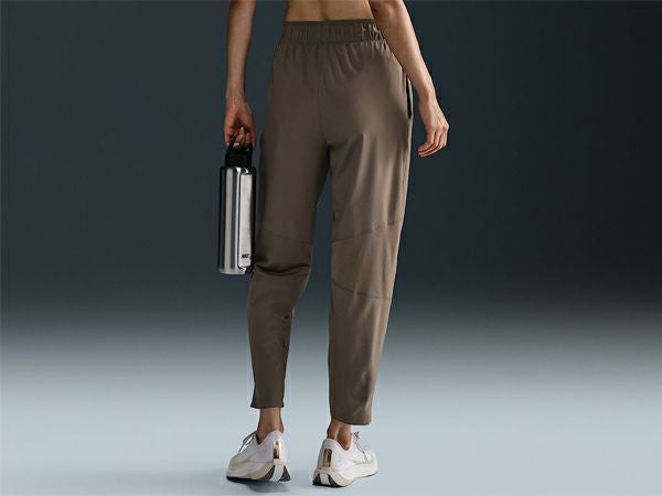 ナイキ ファスト ミッドライズ ランニングパンツ 茶色 スポーツ