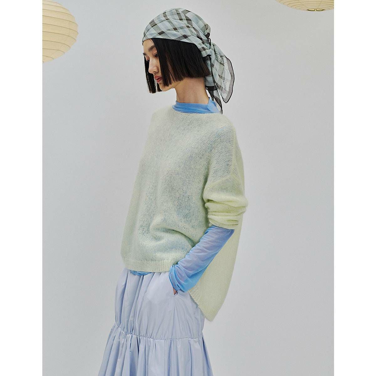 【emmi atelier】ニットｓｅｔトップス emmi（エミ）の「【emmi atelier】クロップド丈ケーブルニット（ニット