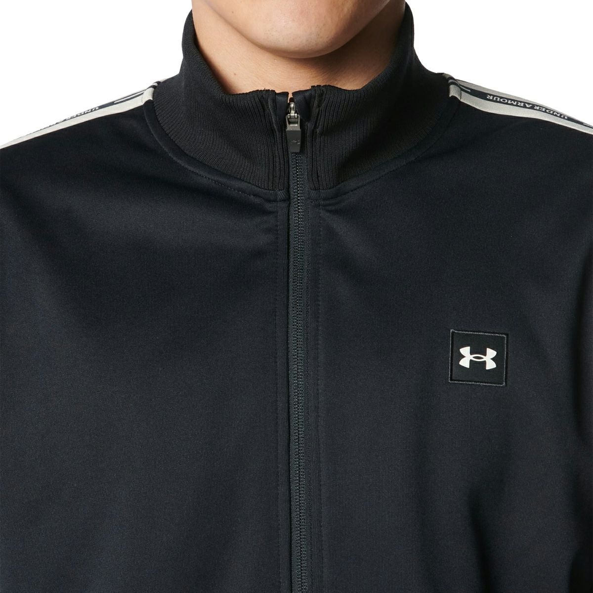 Under Armour 黒 ジャージジャケット M アンダーアーマー UNDER ARMOUR UAトラックジャケット メンズ 春 秋 冬