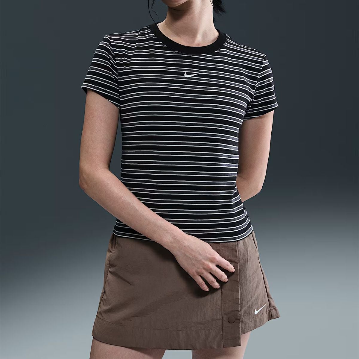 NIKE ストライプ 半袖シャツ Mサイズ 新品 ナイキ スポーツウェア チル ニット スリム ストライプド Tシャツ