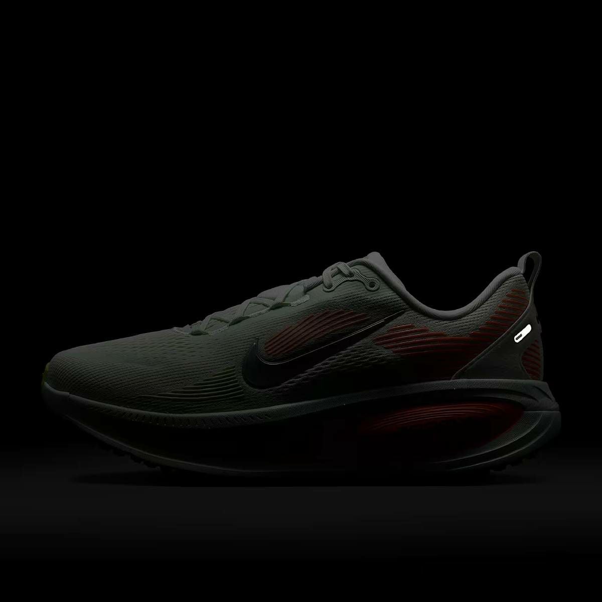 ナイキ NIKE AIR ZOOM VOMERO 18 メンズ | スポーツマリオ公式通販サイト