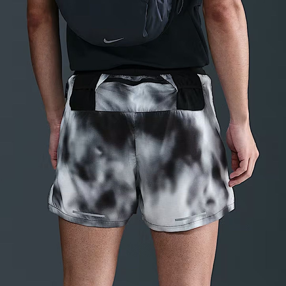 ナイキ ドライフィット ADV ランニング ディビジョン ブリーズ