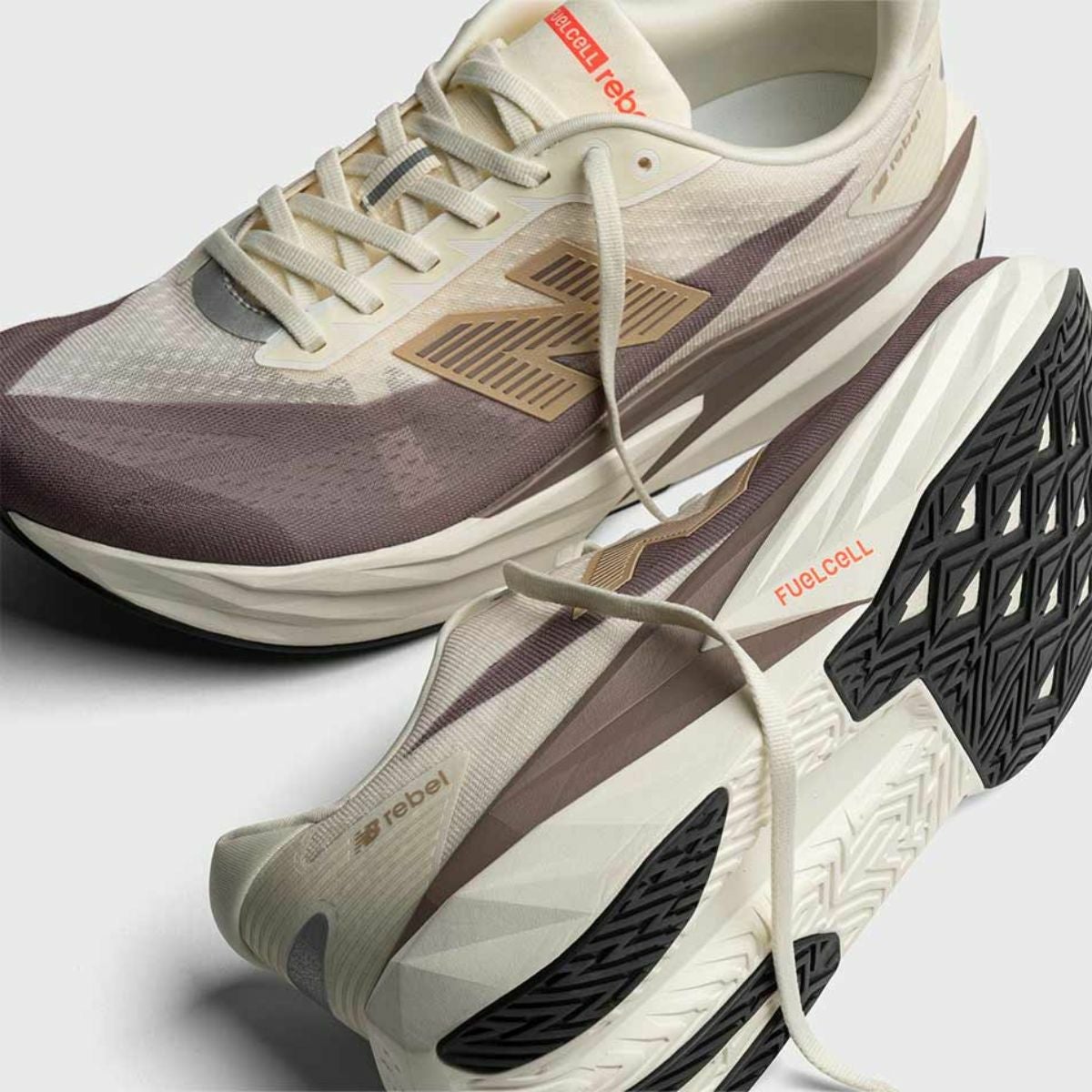 ニューバランス フューエルセル レベル v5 NEW BALANCE FuelCell Rebel