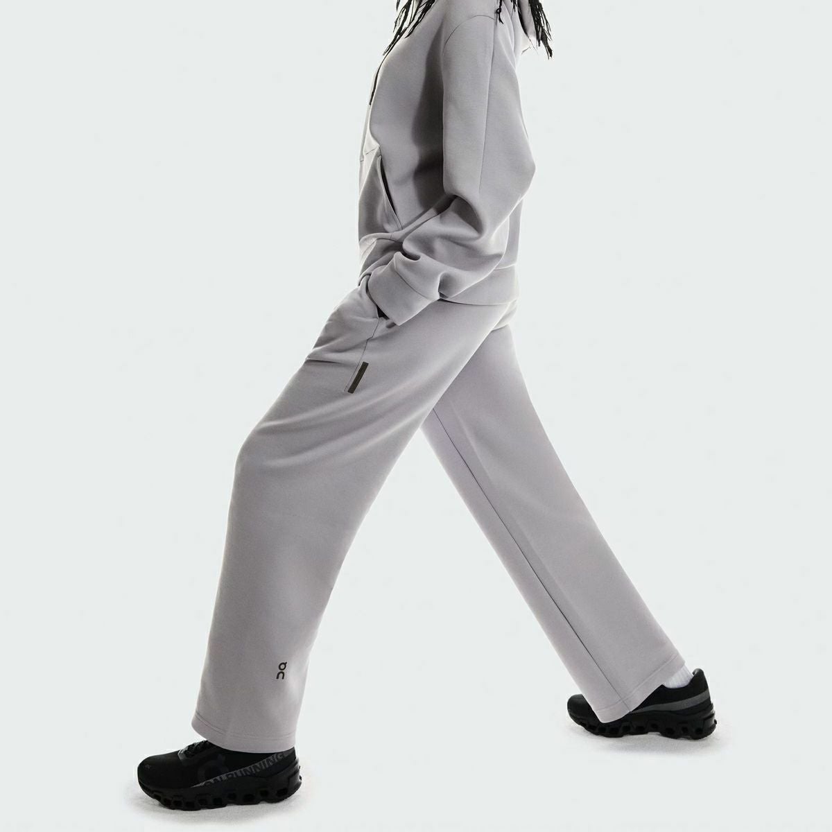 オン On Focus Tech Sweatpants フォーカステックスウェットパンツ