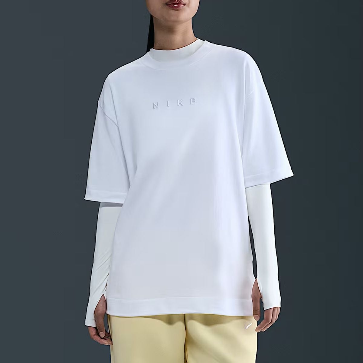 ナイキ スポーツウェア オーバーサイズド ショートスリーブ Tシャツ