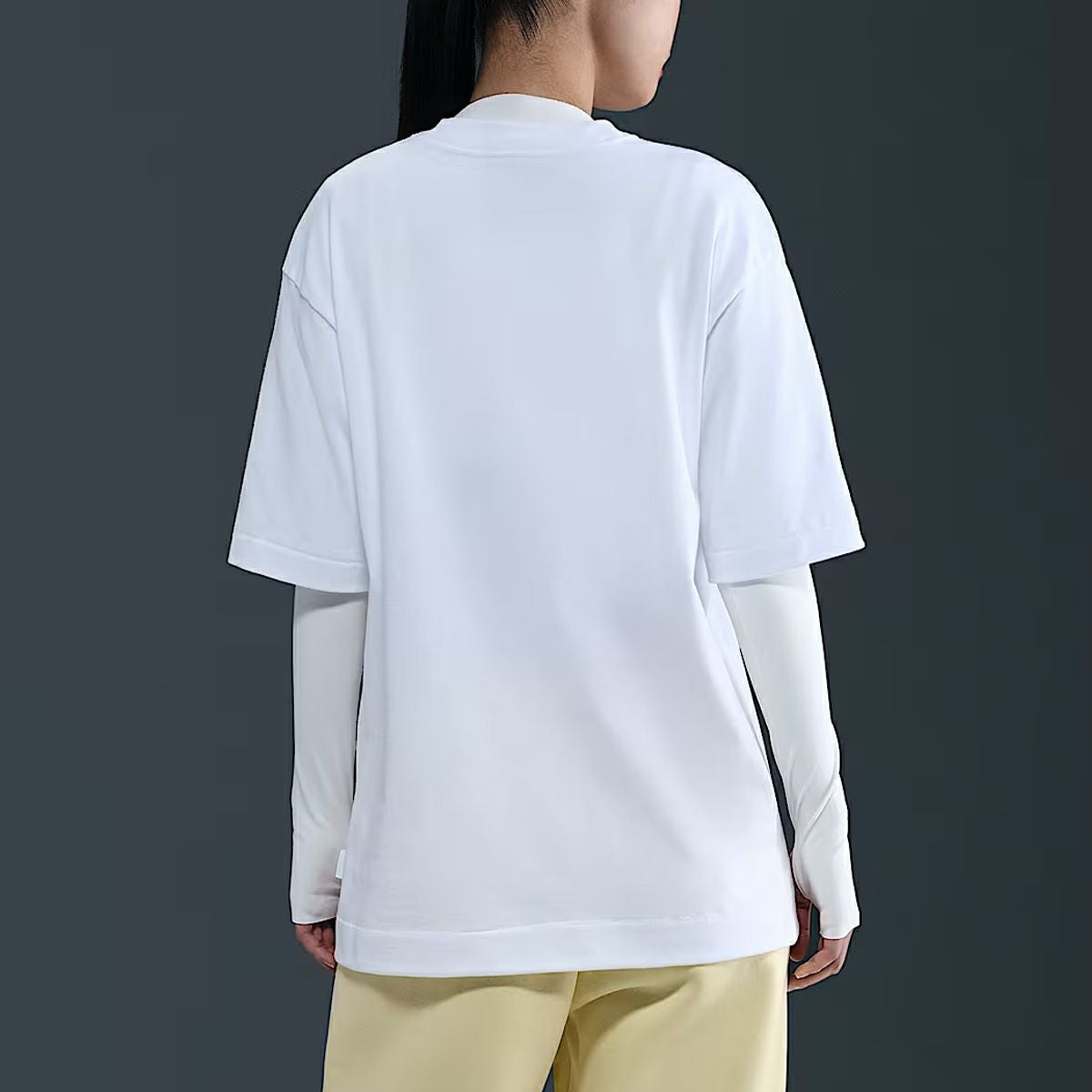 ナイキ スポーツウェア オーバーサイズド ショートスリーブ Tシャツ