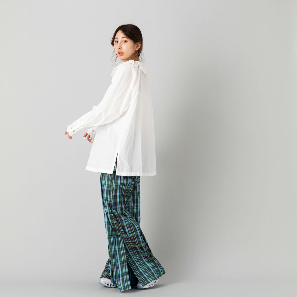 サラマリカ コットンスカラップカラーブラウス Sara mallika COTTON