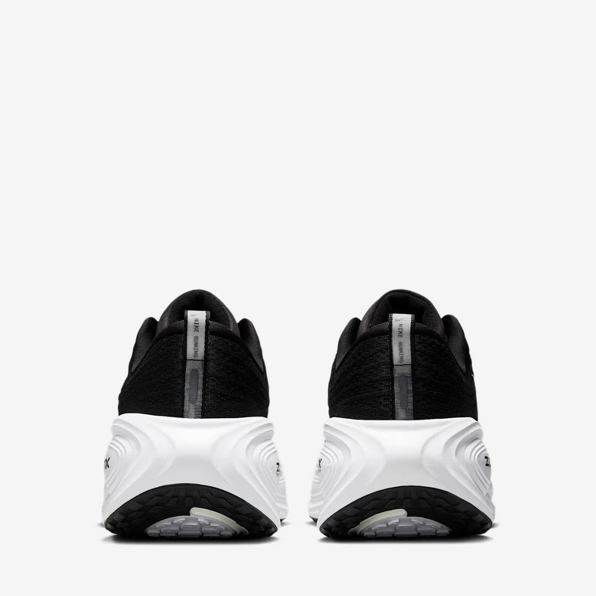 ナイキ ボメロ プラス NIKE Air Zoom Vomero Plus | スポーツマリオ