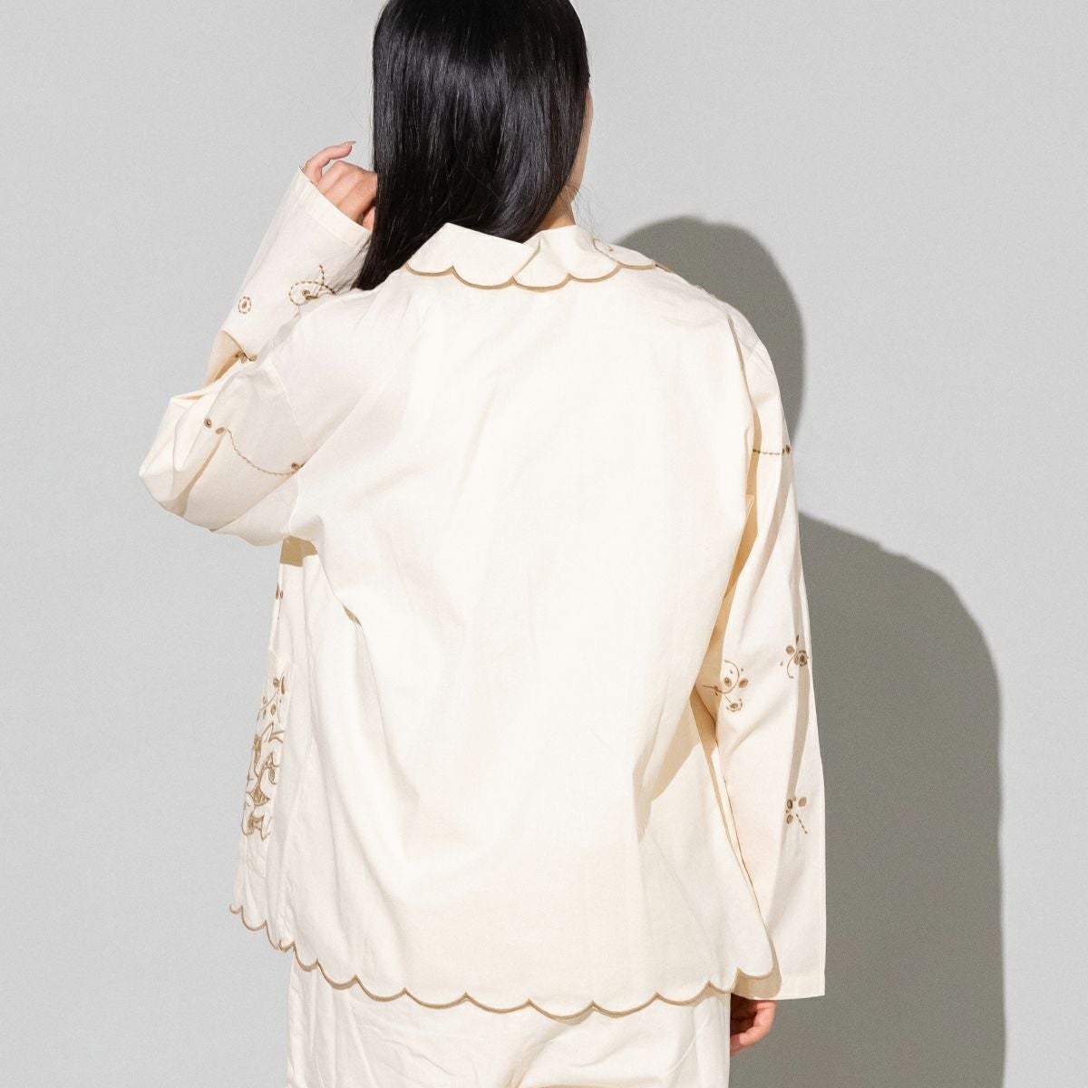 サラマリカ コットンツイルカットワークシャツ Sara mallika COTTON