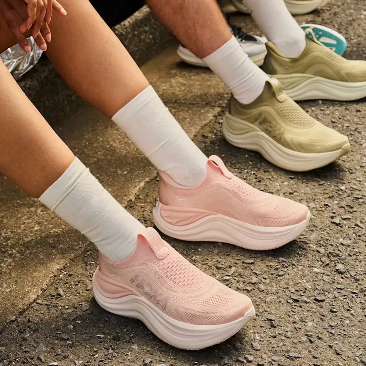 ホカ スカイワード レースレス レディース HOKA Skyward Laceless