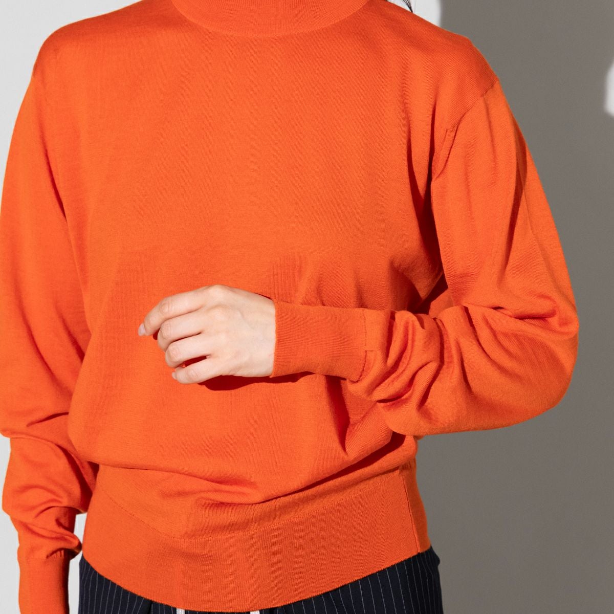 ジョンスメドレー ポロシャツ オレンジ ウール100％ M 新素材を採用した【JOHN SMEDLEY/ジョンスメドレー】のベーシック