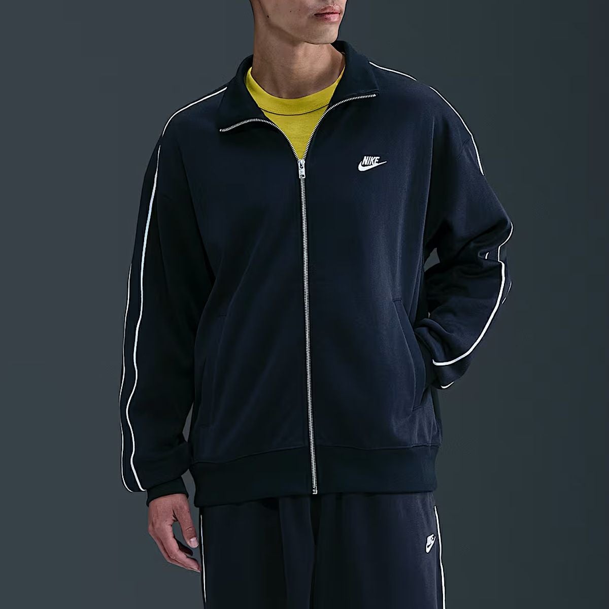 ナイキ スポーツウェア クラブ オーバーサイズド ニット トラック