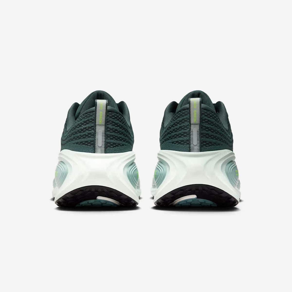 ナイキ ボメロ プラス メンズ NIKE Vomero Plus | スポーツマリオ公式