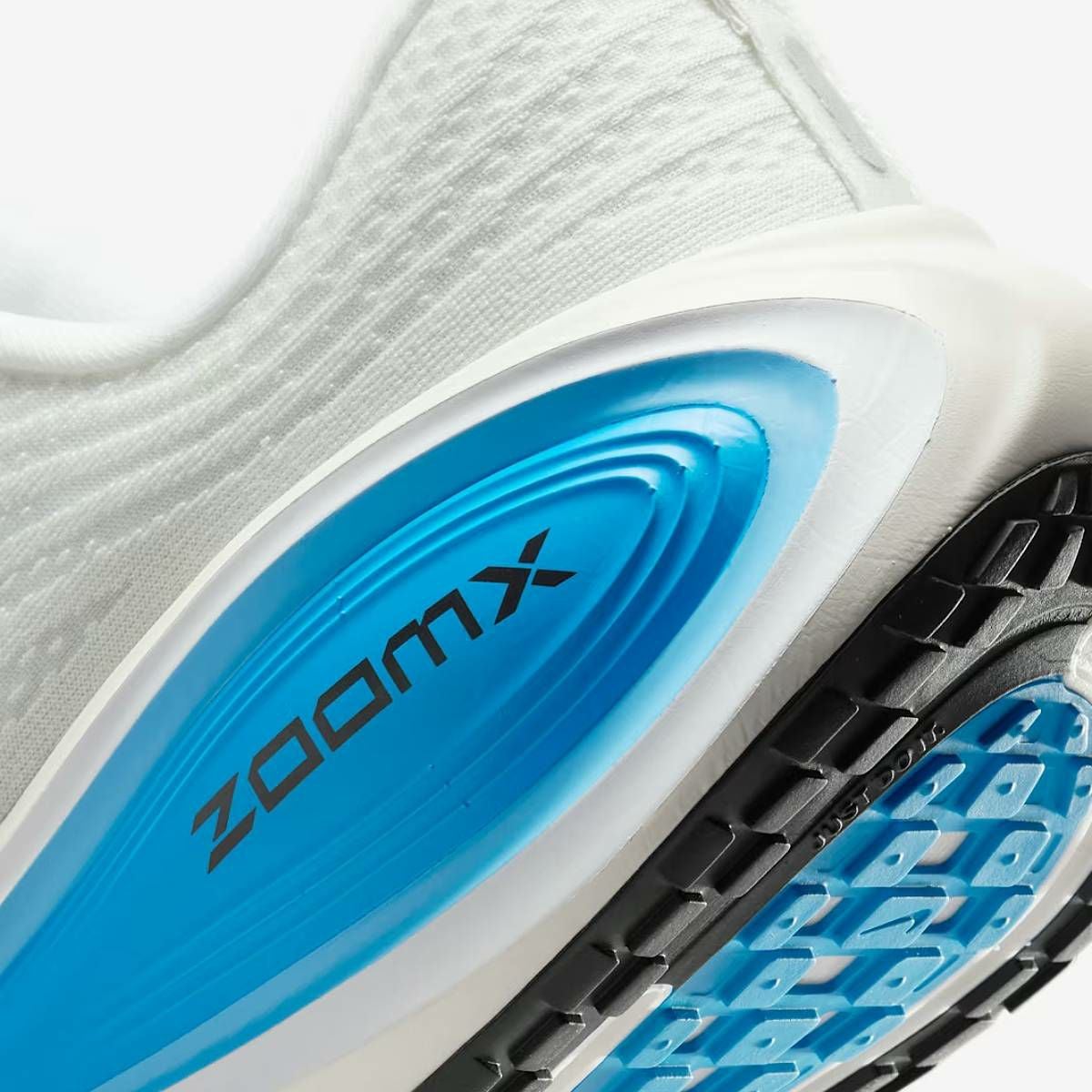 ナイキ ボメロ プラス メンズ NIKE Vomero Plus | スポーツマリオ公式