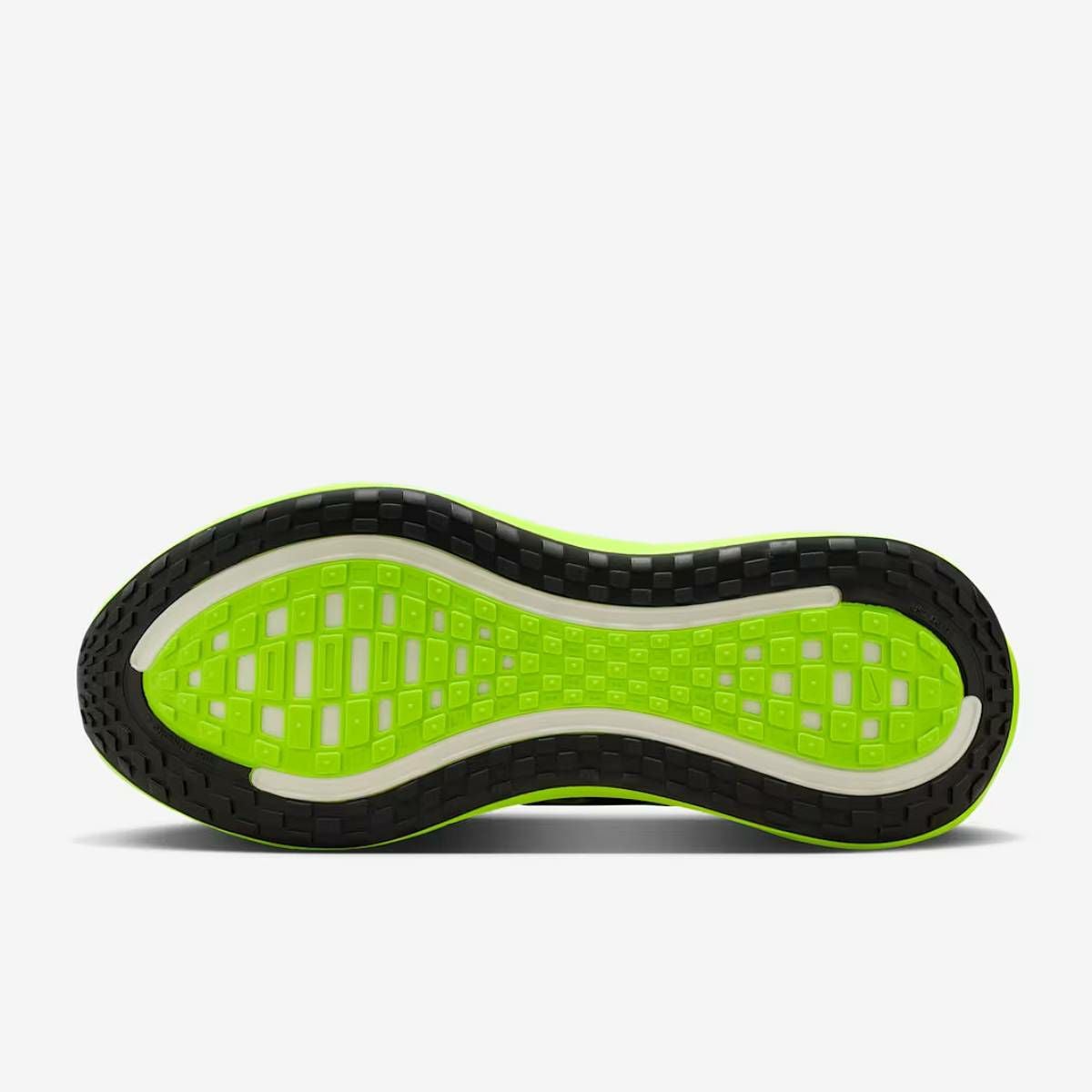 ナイキ ボメロ プラス SE NIKE VOMERO PLUS | スポーツマリオ公式通販
