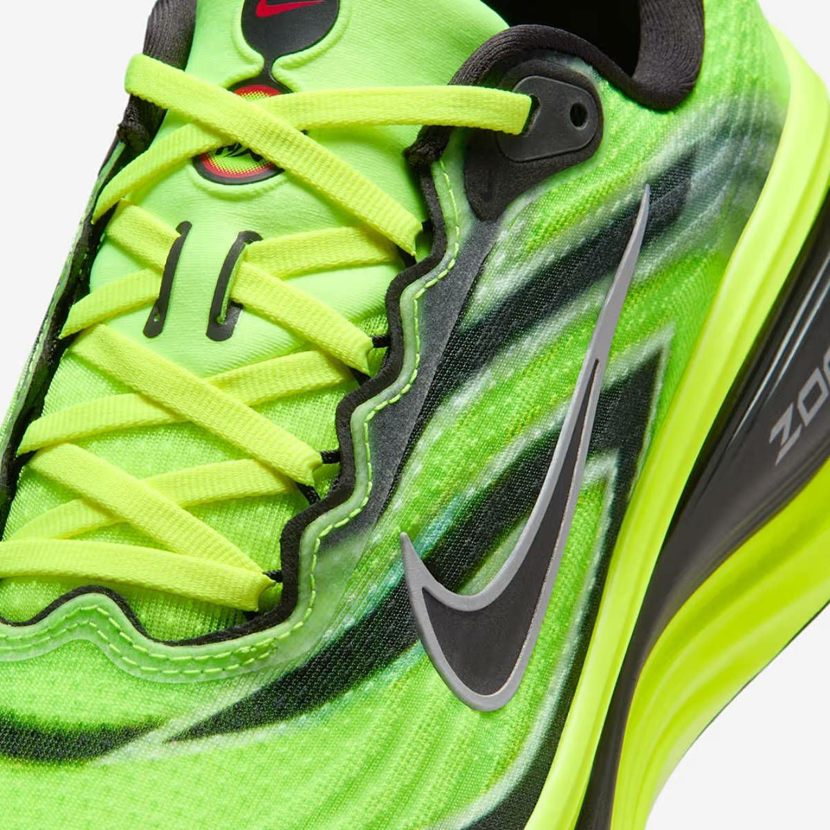 ナイキ ボメロ プラス SE メンズ NIKE VOMERO PLUS SE | スポーツ