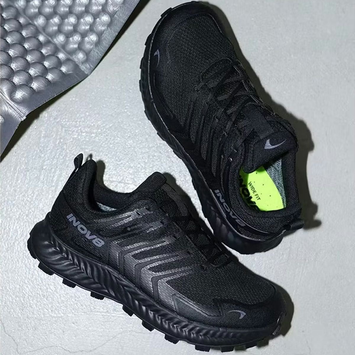イノヴェイト ロックライト GTX INOV8 ROCLITE アウトレット セール
