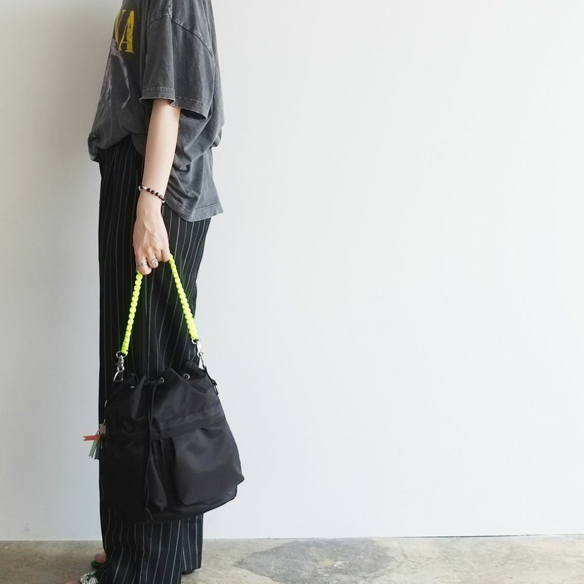 チーク 巾着バッグ cheek kinchaku code 2 way tote | スポーツマリオ