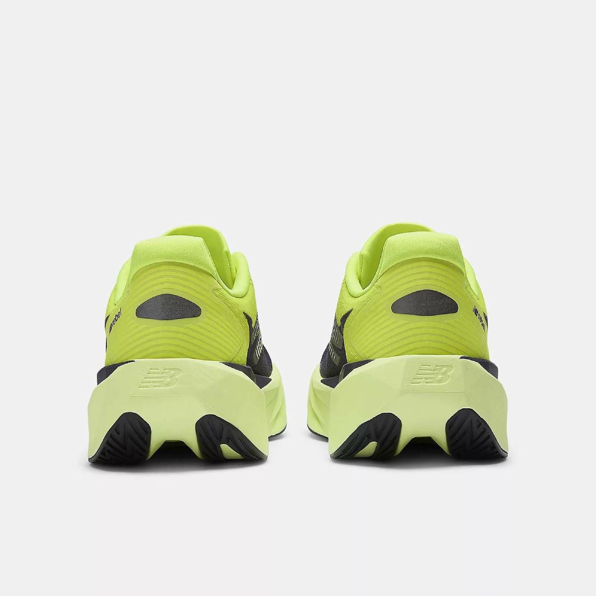 ニューバランス フューエルセル レベル v5 NEW BALANCE FuelCell Rebel