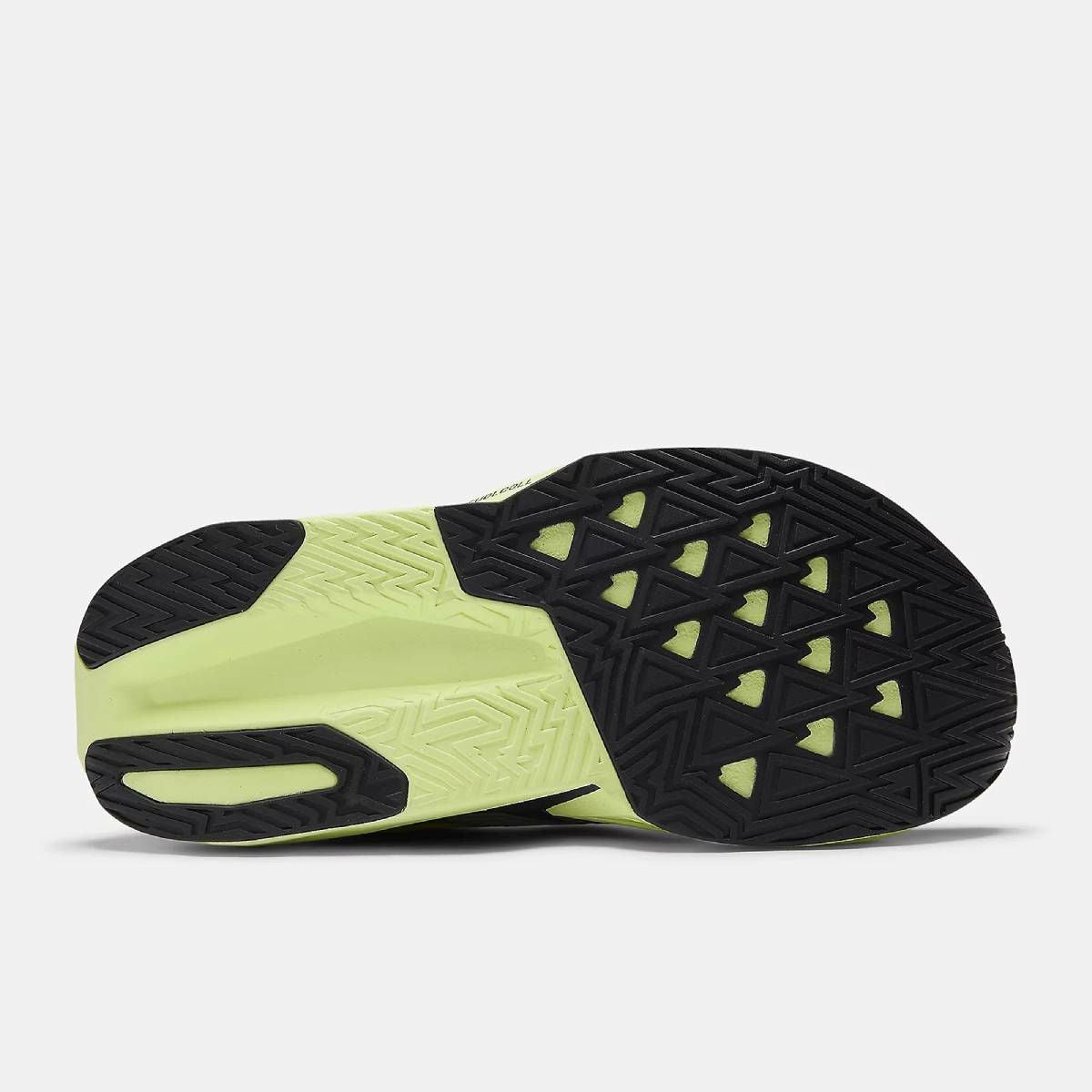 ニューバランス フューエルセル レベル v5 NEW BALANCE FuelCell Rebel