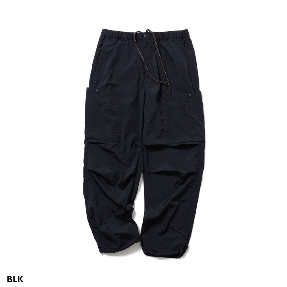 NANGA 黒 ナイロンパンツ 新品未使用✨️ ナンガ NANGA ナイロンタッサー カーゴパンツ NYLON TUSSER CARGO