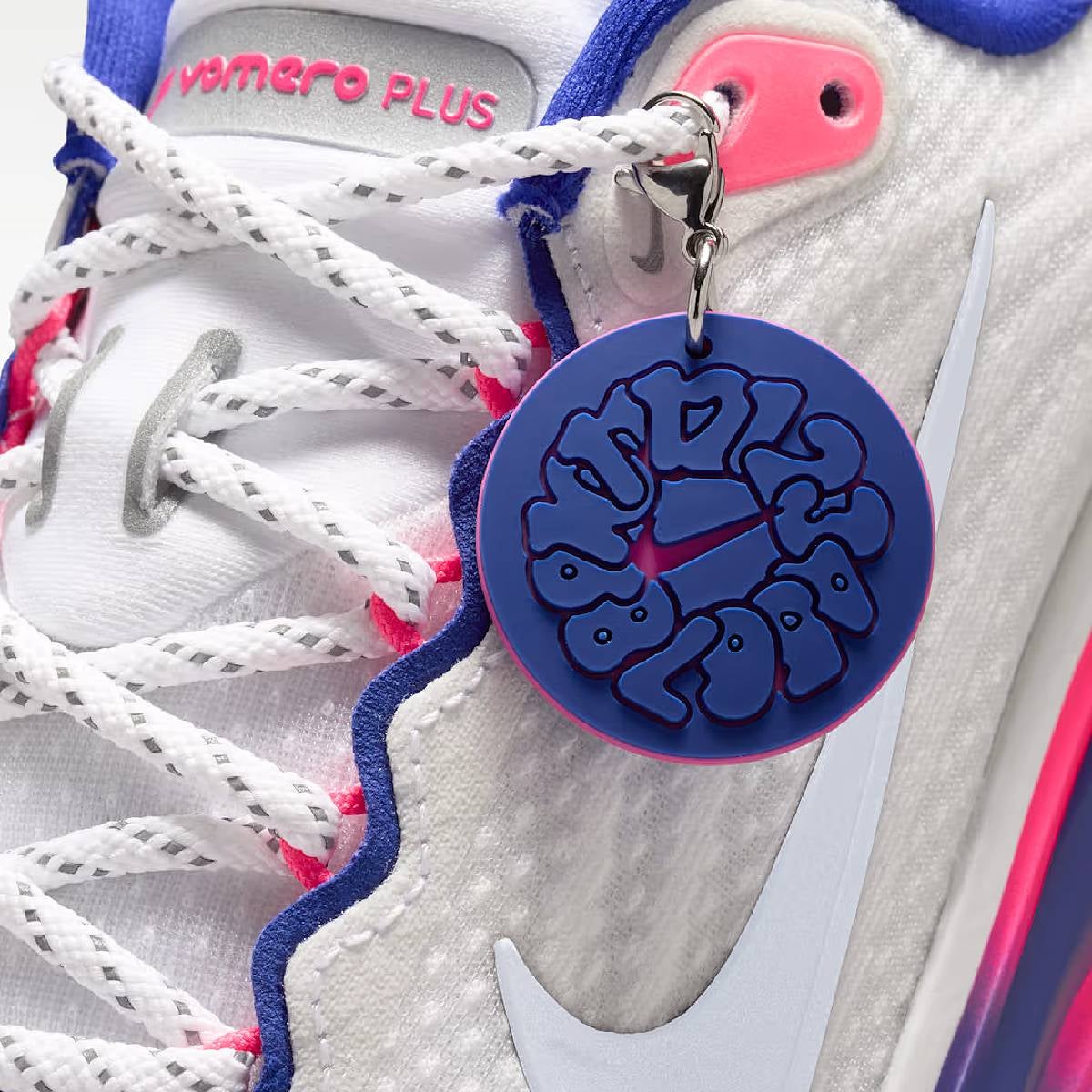 ナイキ ボメロ プラス SE NIKE VOMERO PLUS | スポーツマリオ公式通販